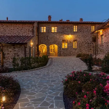 I Borghi Dell'eremo Фермерский дом *